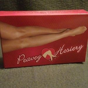 ❤️ NWT HOOTERS TIGHTS HOSIERY SIZE D SUNTAN